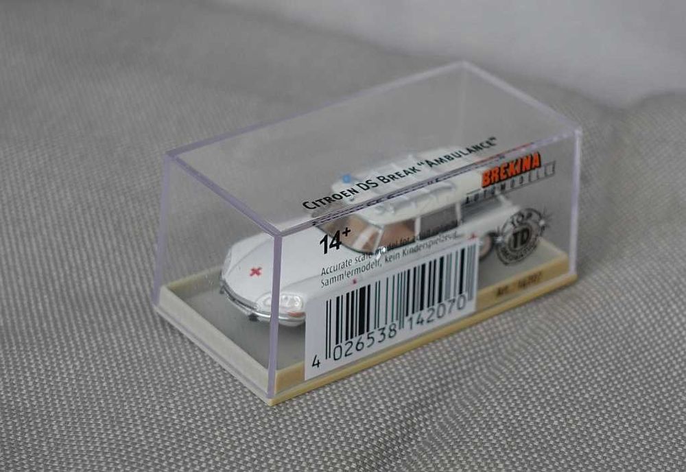 Brekina Citroen DS Break "Ambulance"  1:87/ H0