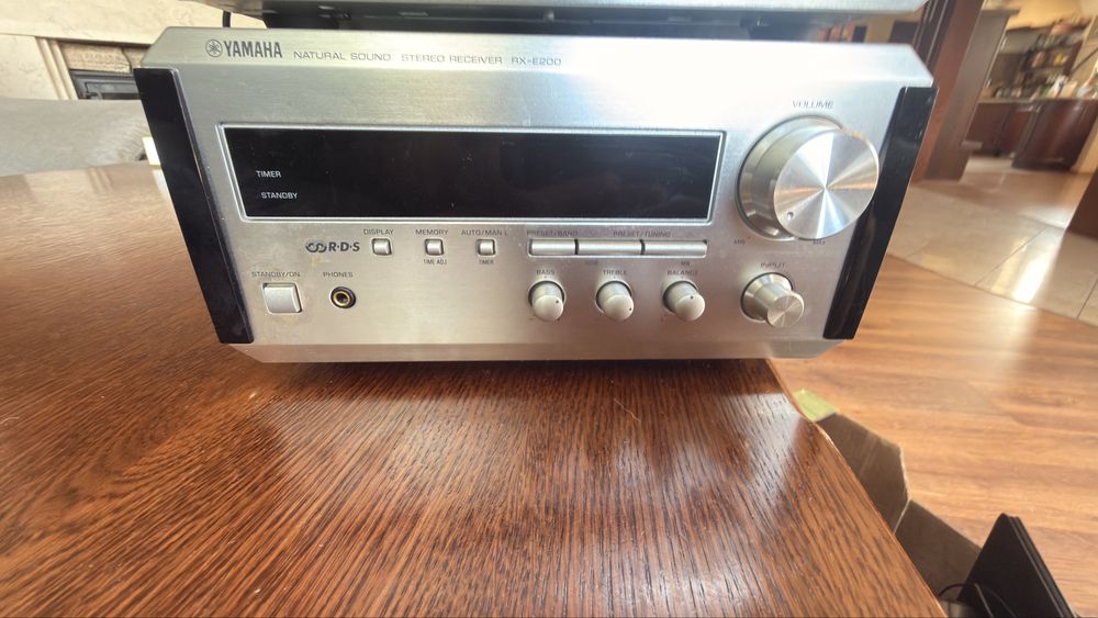 Wieza Yamaha RX E 200 /SDX E 200