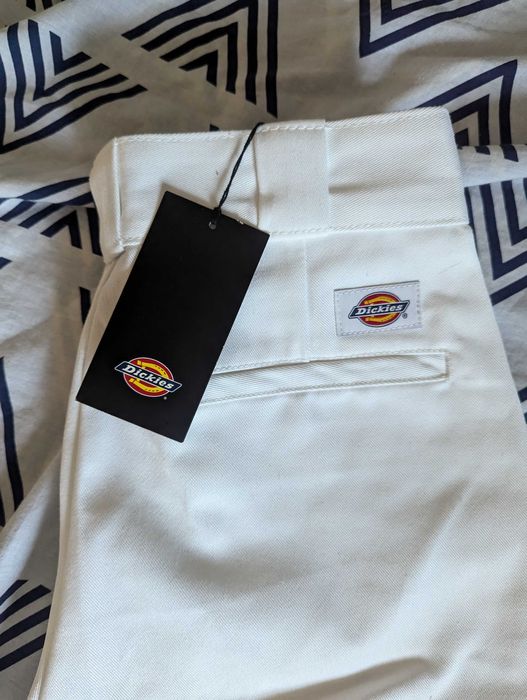 Białe spodnie firmy Dickies W26/L30