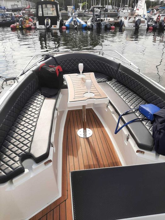 Nowa łódź OD RĘKI: Sunrise 530 Tender - NA 8 OSÓB ! - od boatcenter.pl