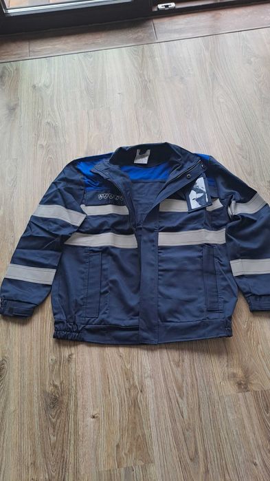 Granatowa bluza z odblaskami