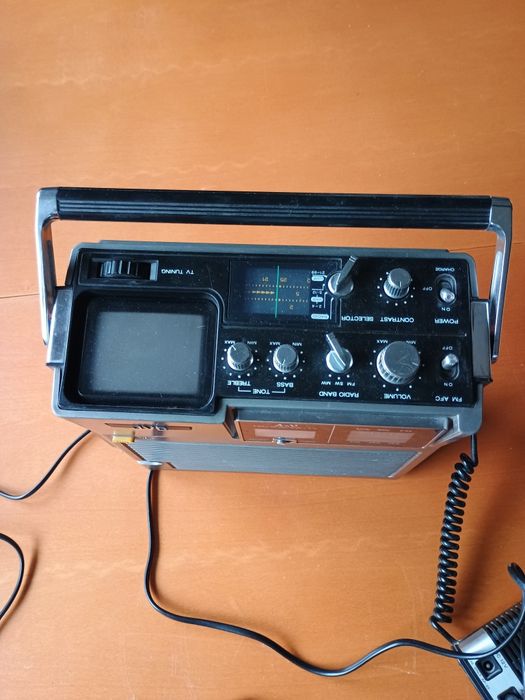 Retro telewizor z radiem JVC 3050EU  (1975)+orginalny zasilacz vintage