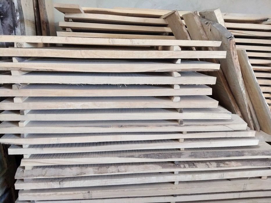 Deski brusy jesionowe