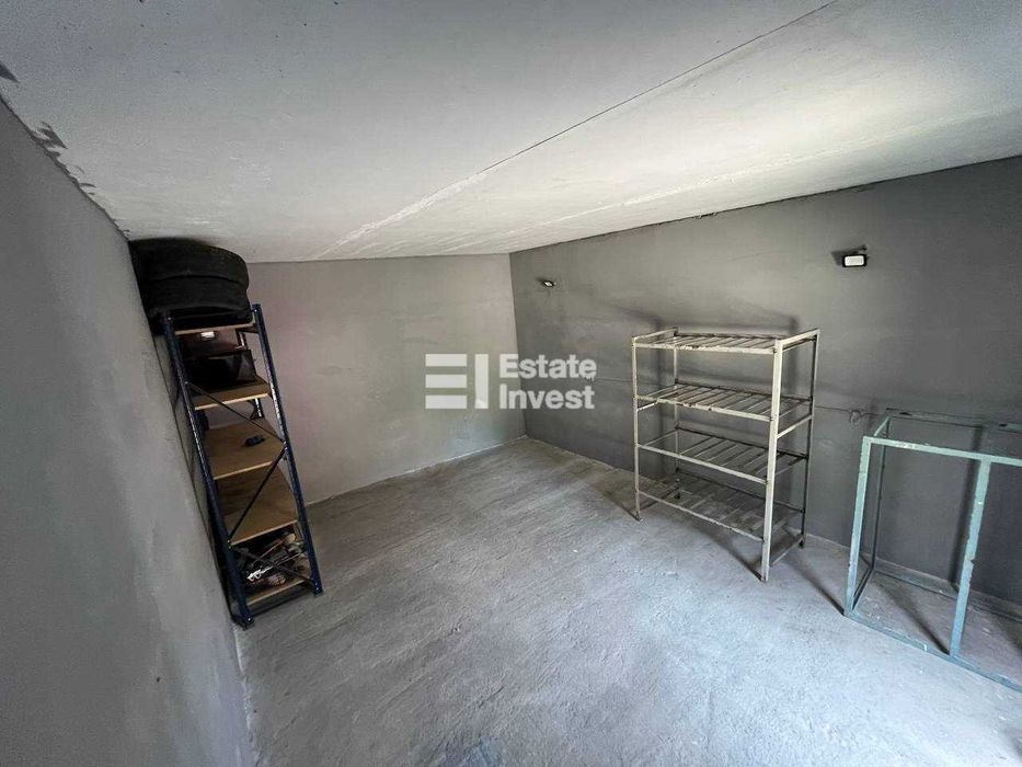 Продам гараж по вул. Кримська, 8Б.