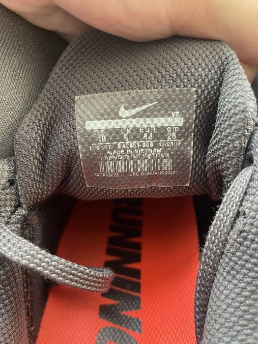 Продам кросівки Nike