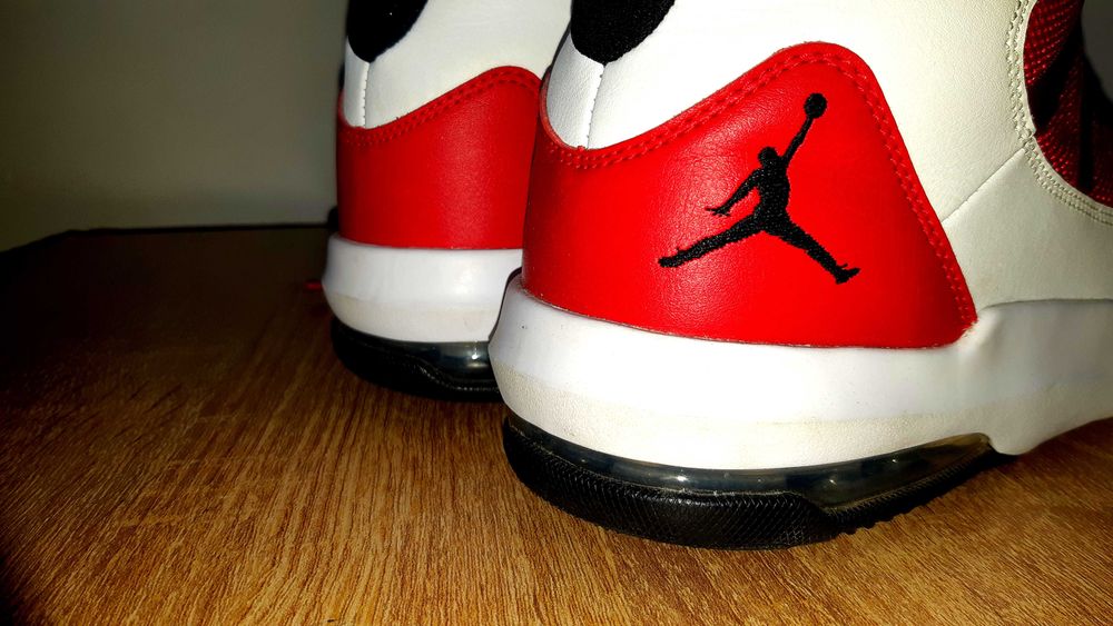 Nike Jordan Max Aura skórzane oryginalne  pół ceny sklepowej