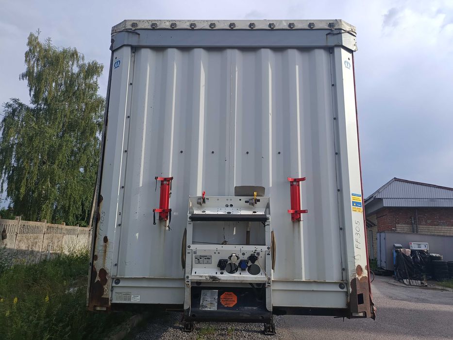 Причіп штора krone (обмін) на легковий автомобіль, бус