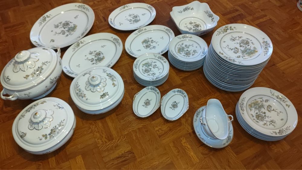 Loiça de porcelana Vista Alegre