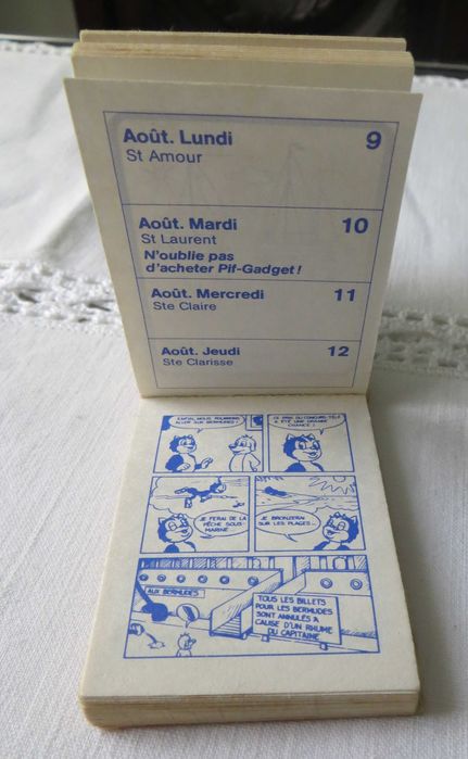 Mini Almanaque Calendário 1982 c/ Banda Desenhada 7 x 5 cm, Aba 1,5 cm