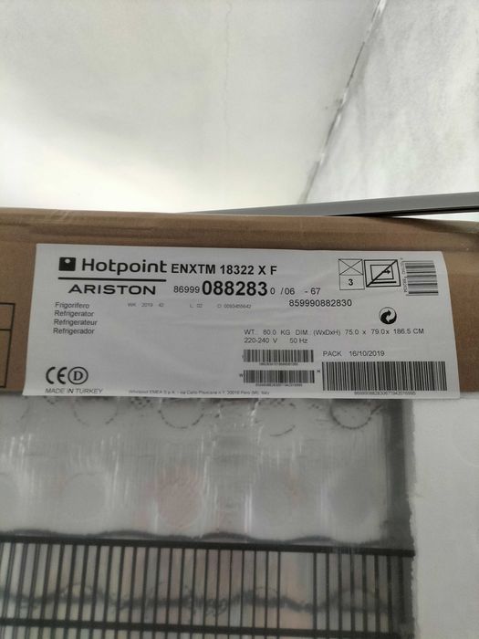 Frigorífico Marca ARISTON, sem garantia