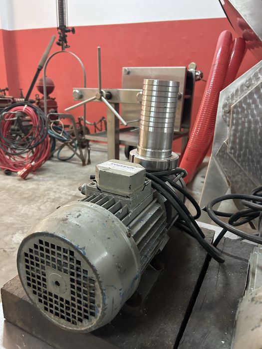 Motores de remonta para vinho, completos, Totalmente em inox.