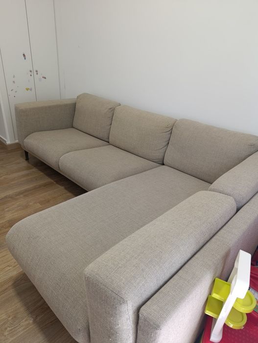 Sofa IKEA para sala de estar