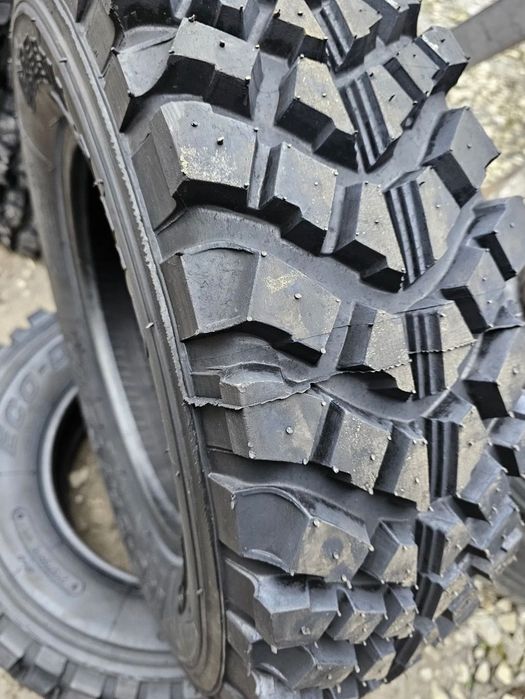 Болотяні шини 265/65/17