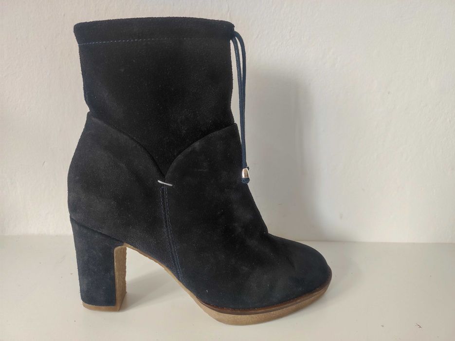 - Lasocki - Zamszowe botki r. 38