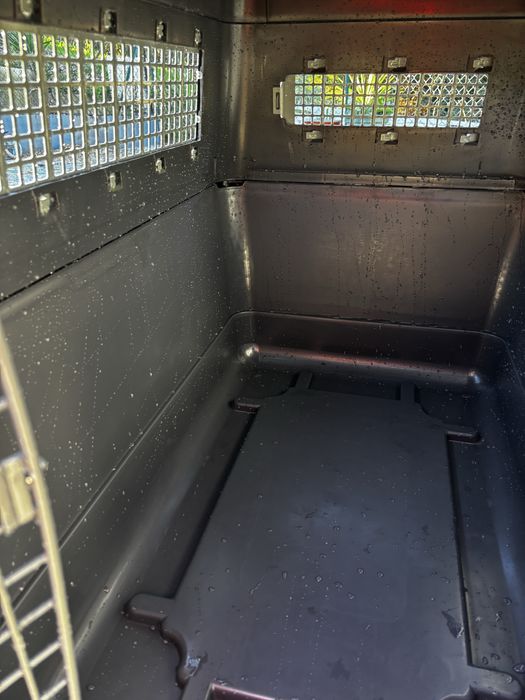 A transportadora para cães AniOne GRANDE