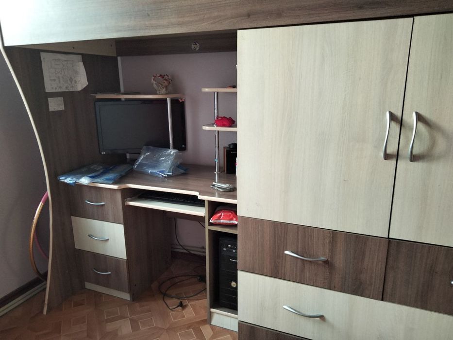 Продам двухэтажную кровать