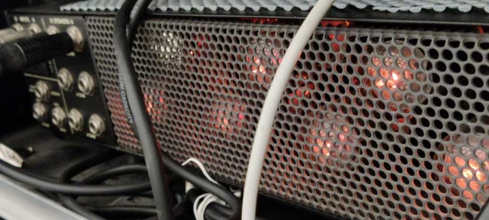 Mesa Boggie power amp 2:90