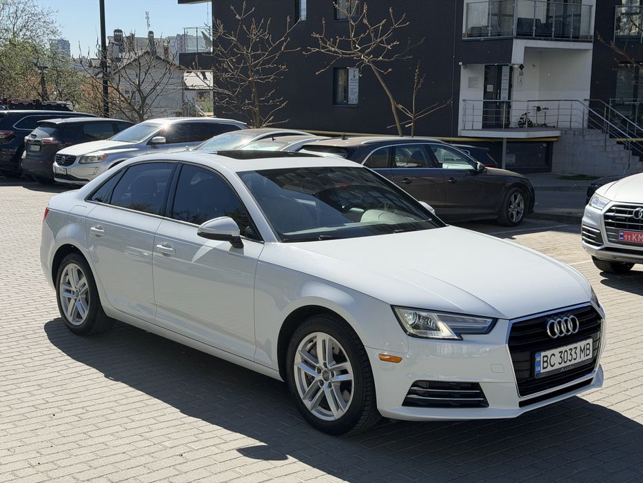 Ауді А4 2017 рік 2.0 бензин автомат