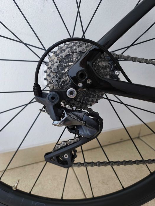 Bicicleta Trek Emonda SL 6 PRO Disc n° 50 como nova , com pedais look keo em carbono e kit de lanternas da bontrager