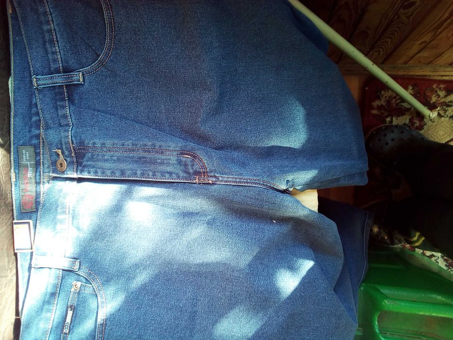 Продам новые джынсы 839 батал