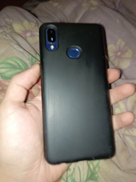 Samsung Galaxy A10s,2/32 ГБ, разбит дисплей,