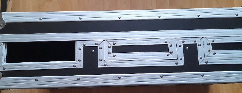 American Audio CDI 500 MP3 SYS Walizka ochronna na sprzęt audio dla DJ