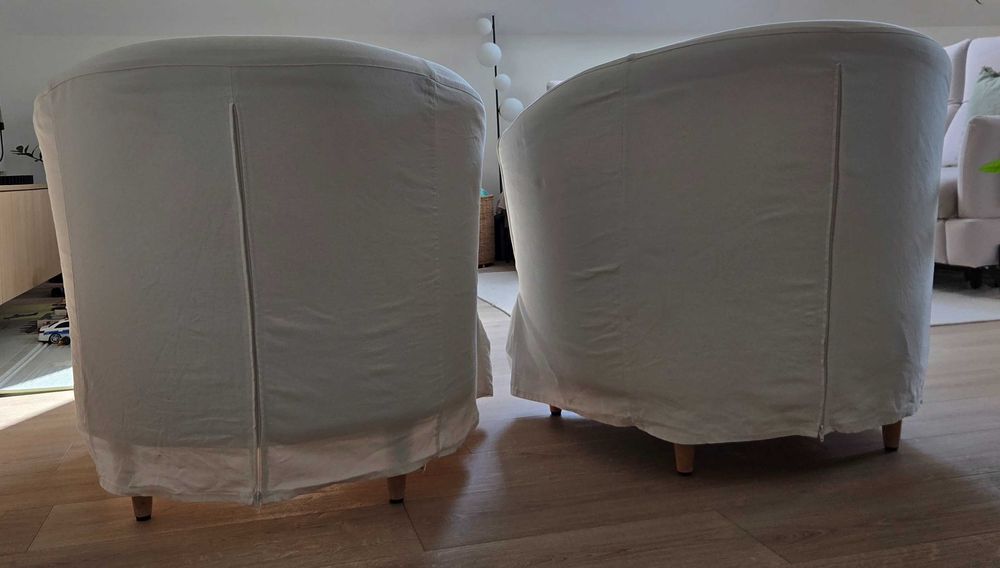 2 białe fotele IKEA