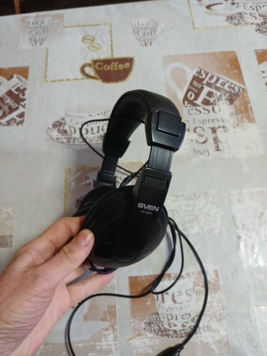 Навушники до телефону