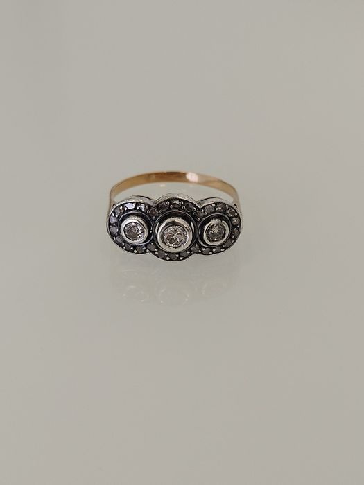 Anel prata e ouro com diamantes