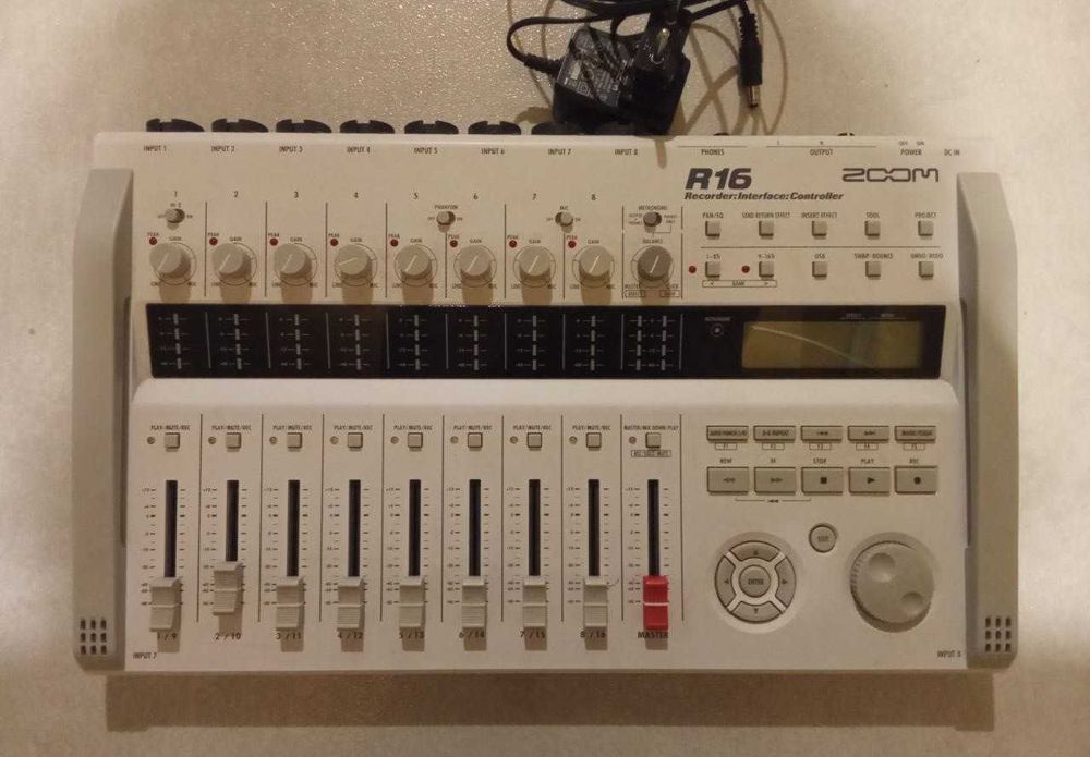 ZOOM R16 rejestrator audio