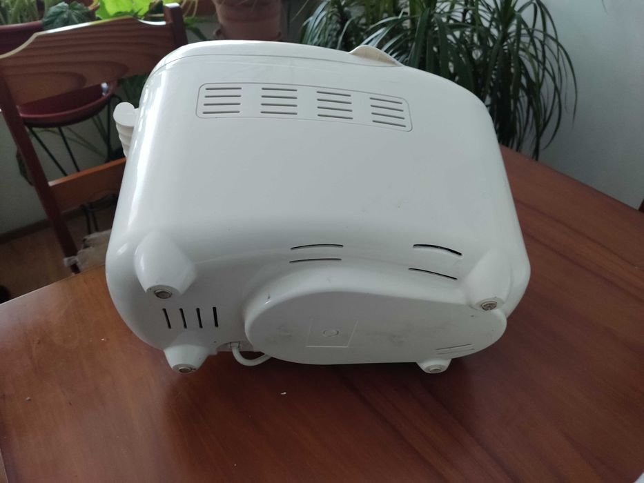 Máquina de fazer pão Tefal  funcional (sem cuba nem misturadoras)