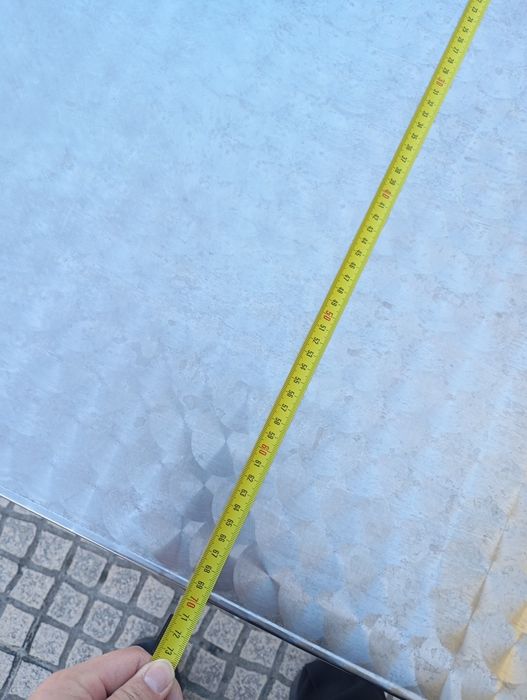 Mesa     quadrada . pé em alumínio,inox forrado madeira