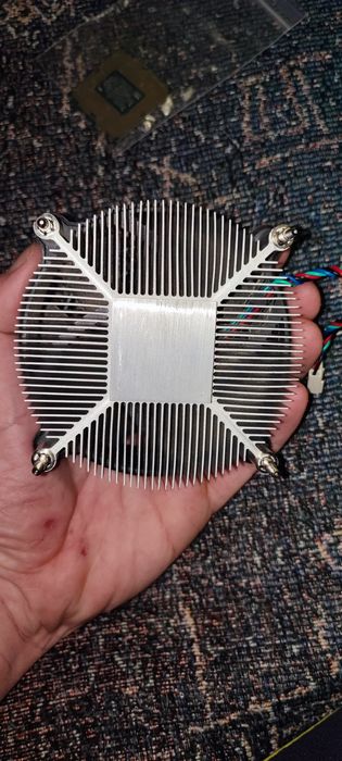Продам свій надійний процессор Intel I5 7400