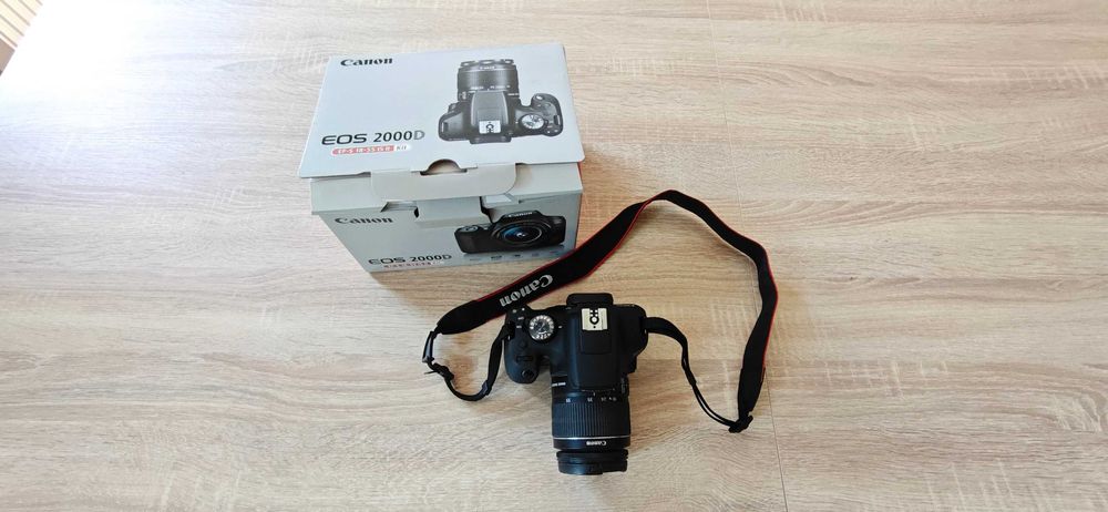 Canon EOS 2000D