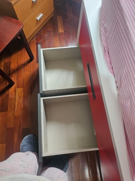 Aluga-se  quarto Casal