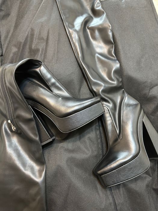 Ботфорди на каблуку