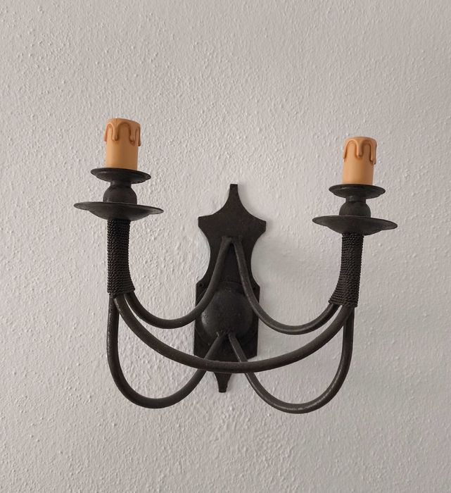 Aplique estilo rústico em ferro