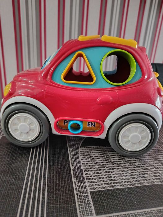 Vários brinquedos para bebés