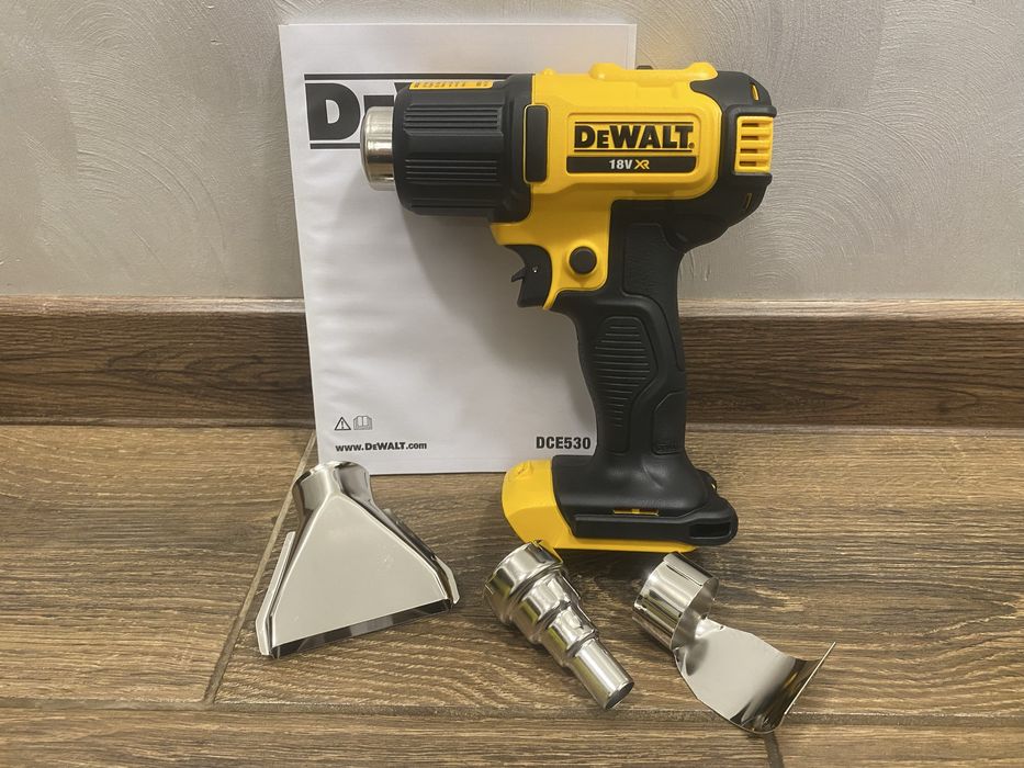 Будівельний фен DeWalt DCE530