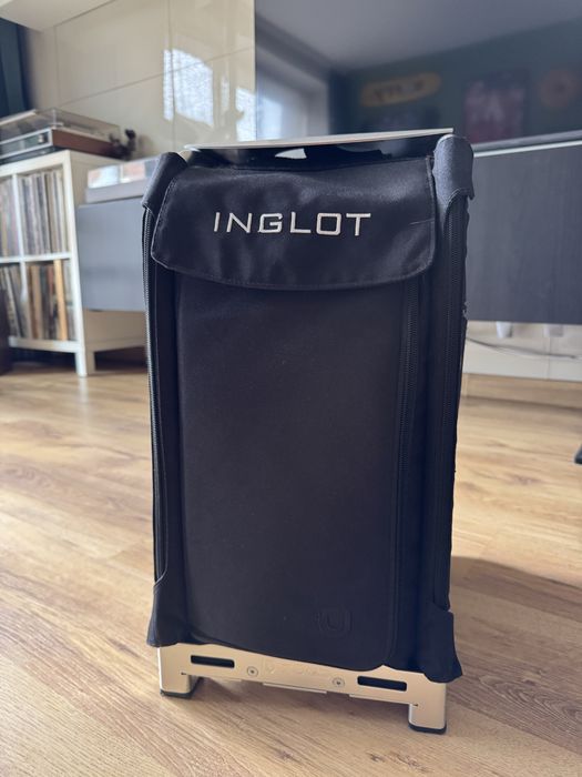Inglot Zuca makeup walizka