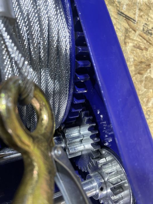 Лебедка, таль ручная 500-1100 кг 30 метров трос