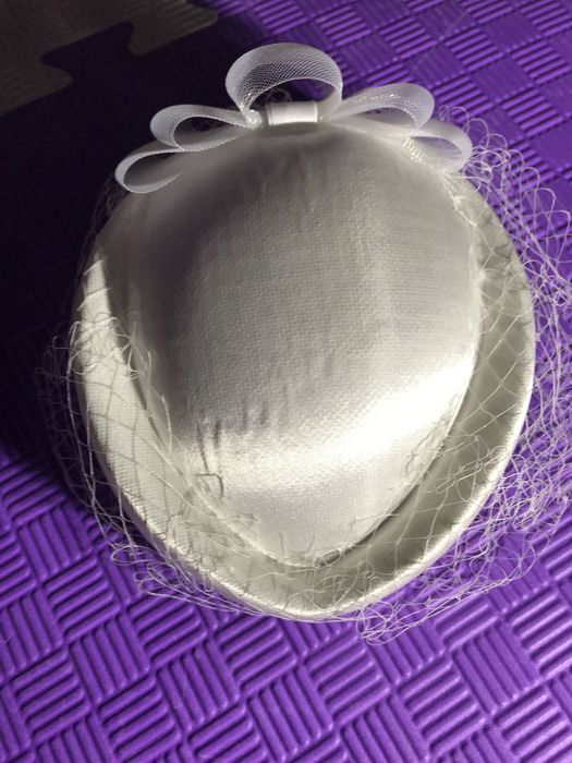 Головной убор свадебный