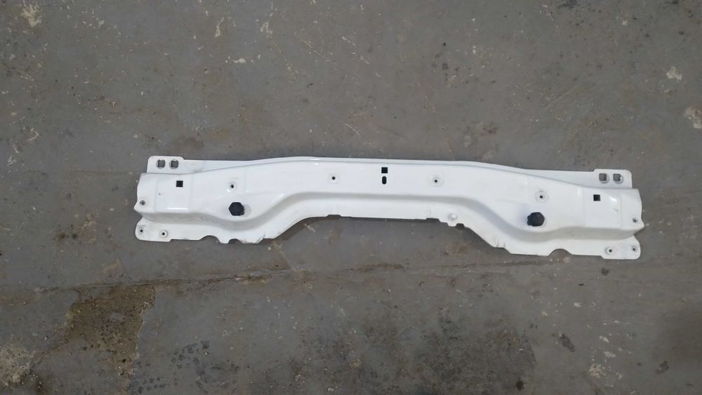 Belka wzmocnienie przednie  JAGUAR F-TYPE