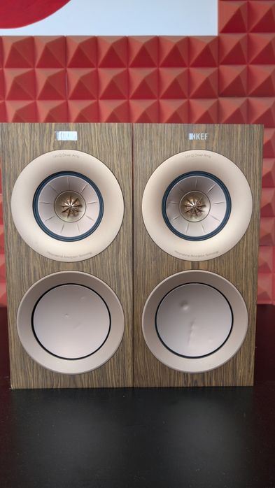 Акустика колонки KEF R3 Meta walnut