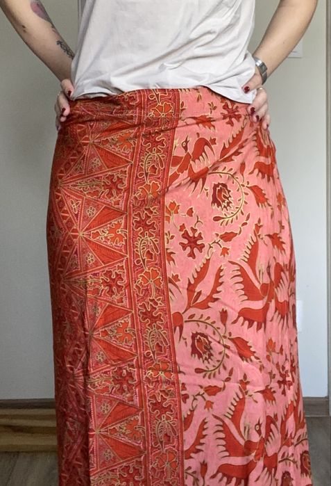 Spodnica batik recznie barwiona rozowa czerwona zlota