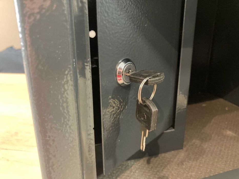 Сейф для зброї (пістолета), документів, цінностей та грошей!! 8 кг!!