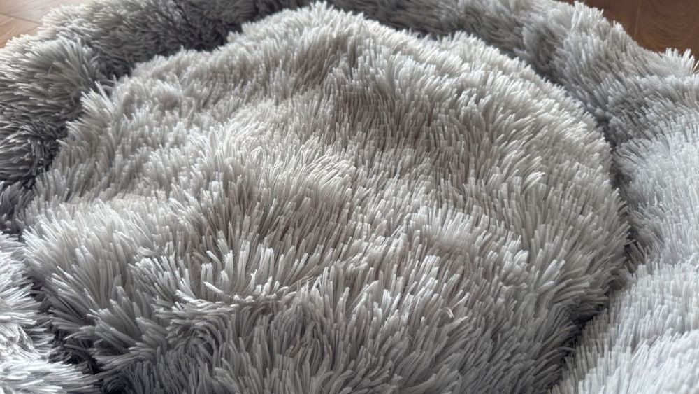 Cama para Cães / Anti Stress de Pelo Cinzento