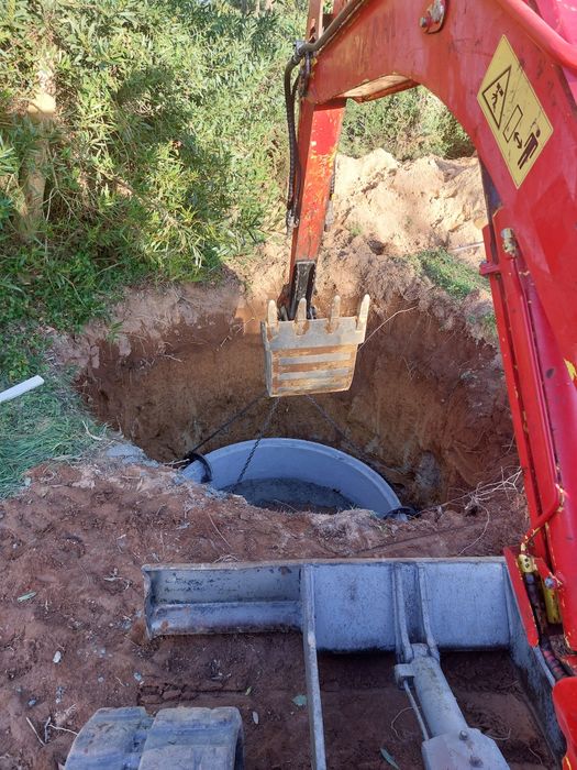 Serviço de mini giratoria - baldes e triturador ( corte erva - m