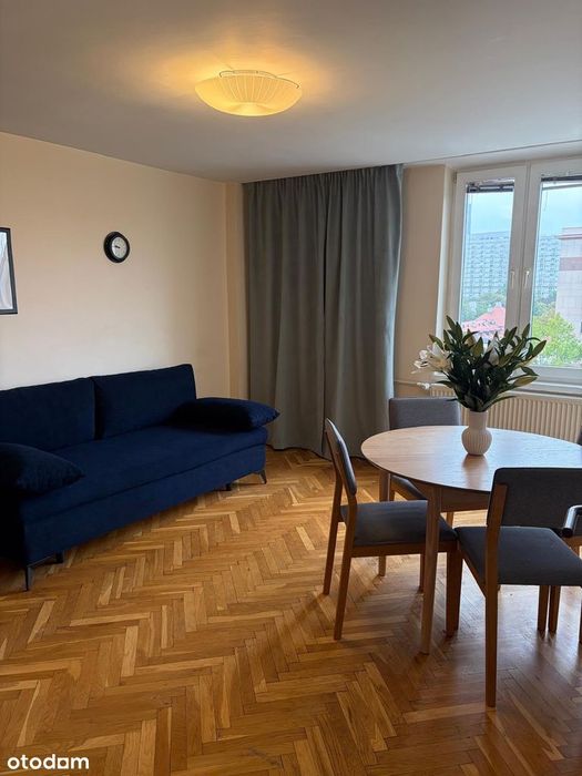 Wynajmę 2-pokojowe mieszkanie (52 m2) w ścisłym centrum Warszawy