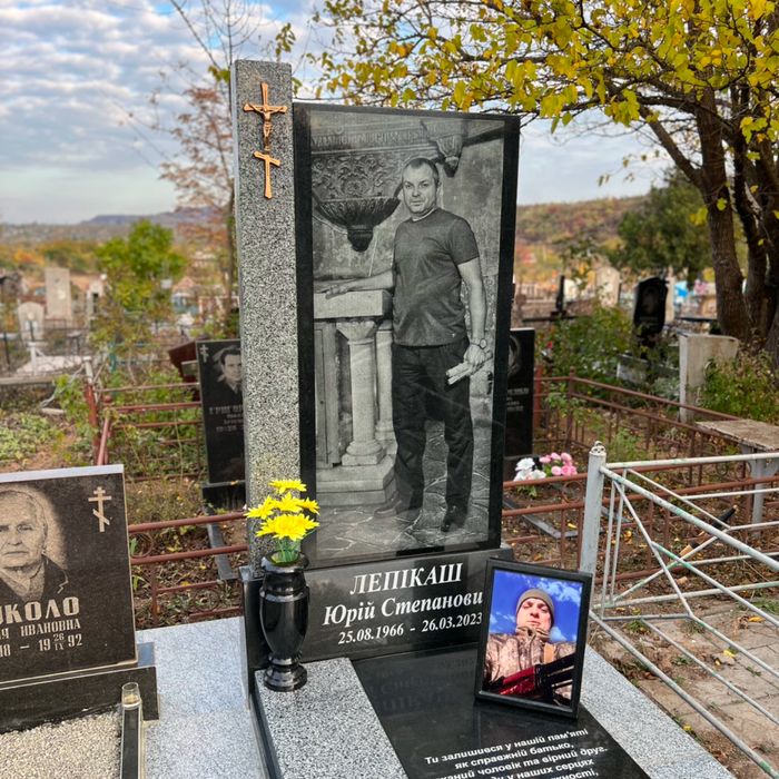 ПАМЯТНИКИ  - за цінами від виробника ЯКІСТЬ ГАРАНТУЕМО.